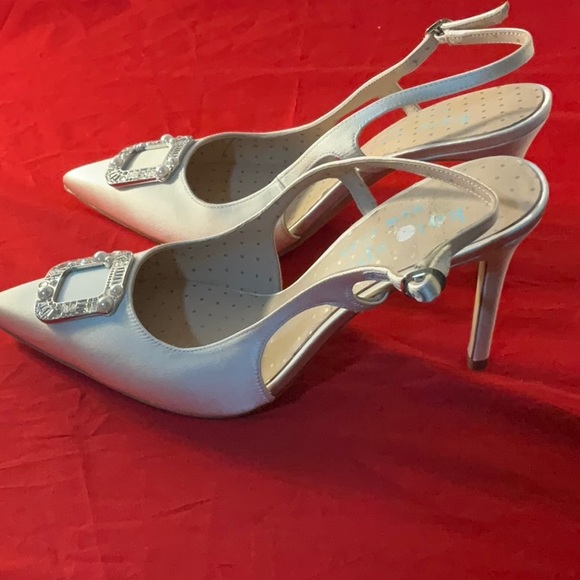 Kate Spade New York Buckle Up Satin Slingback Pumps - Size 10 - Picture 4 of 9